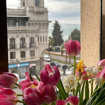 Apartment 2 Minutes From The Sea Batumi Exterior foto