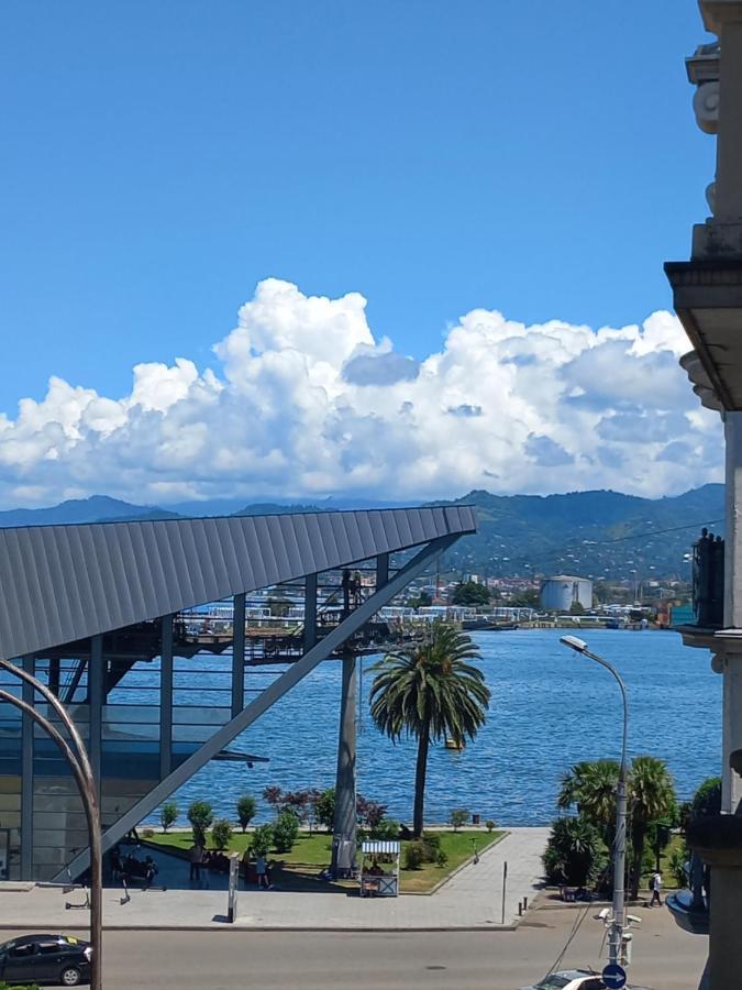 Apartment 2 Minutes From The Sea Batumi Exterior foto
