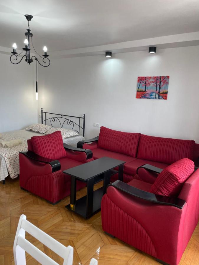 Apartment 2 Minutes From The Sea Batumi Exterior foto