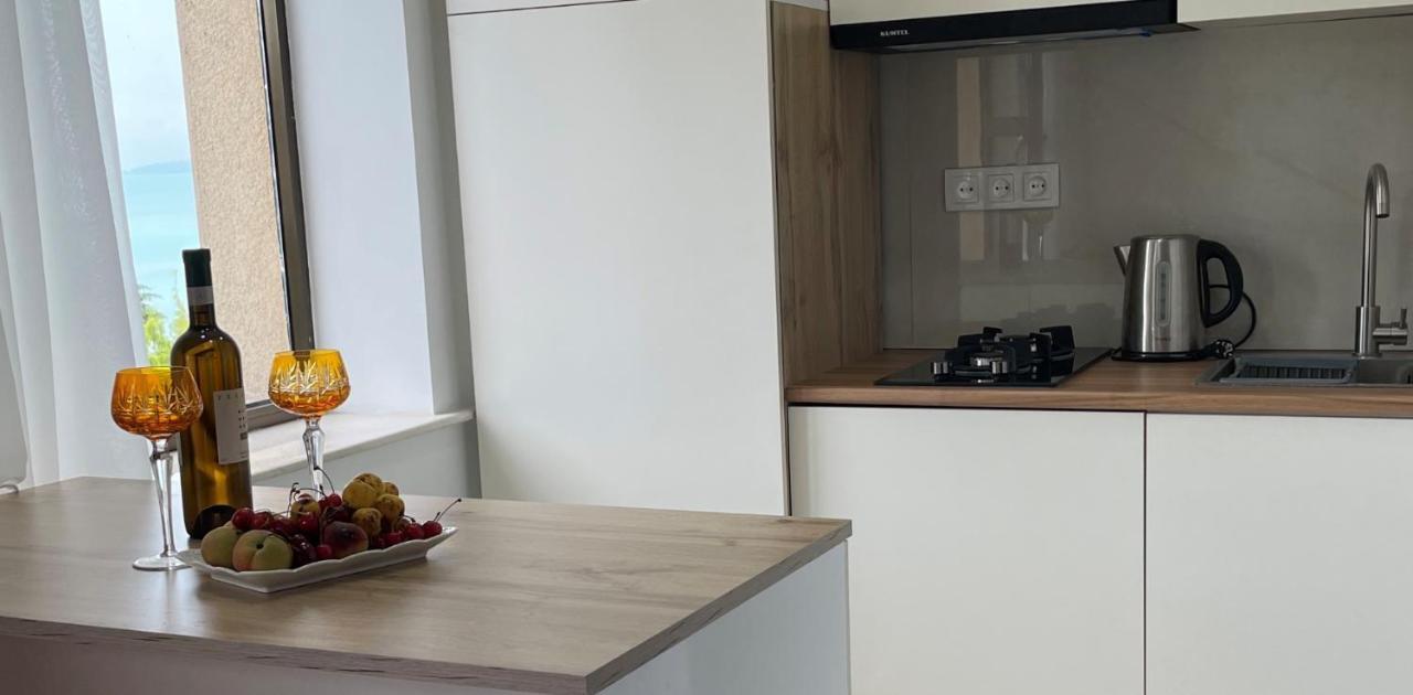 Apartment 2 Minutes From The Sea Batumi Exterior foto
